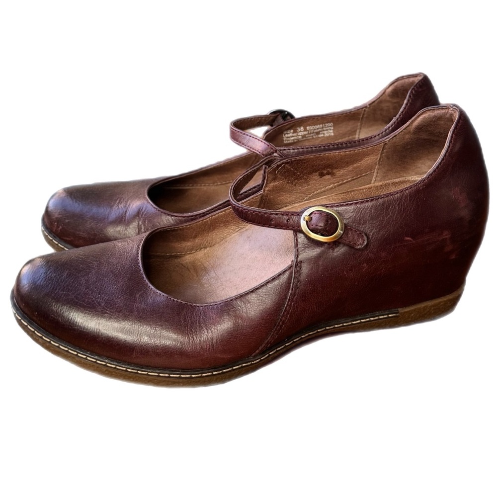 Dansko Loralie Burnished Red Leather Mary Jane Wedge Size 38 7.5/8